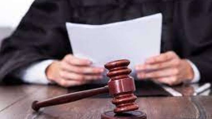 कराड : नगराध्यक्षांच्या केबिनला कुलूप लावणाऱ्या चौघांना शिक्षा व दंड