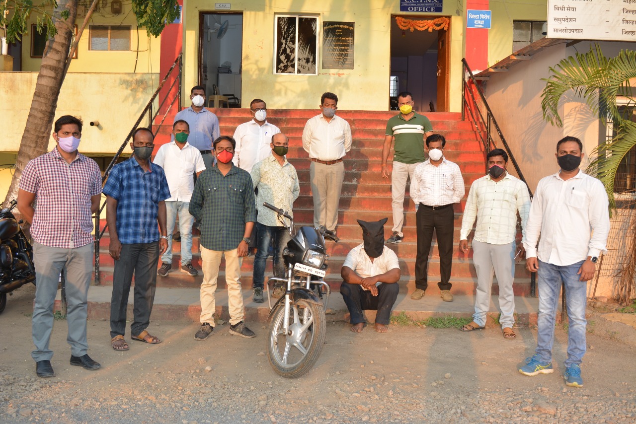 सराईत दुचाकी चोरट्यास पाठलाग करून केले जेरबंद 