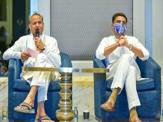 सचिन पायलट गटाची 'घरवापसी', पण काँग्रेसच्या अडचणींत वाढ