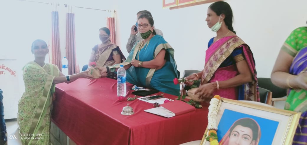 महिलांमध्ये जागतिक क्रांती घडवण्याची ताकद