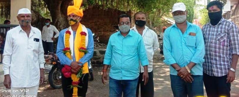 अखेर मिळाला मांडवे गावास गावकारभारी