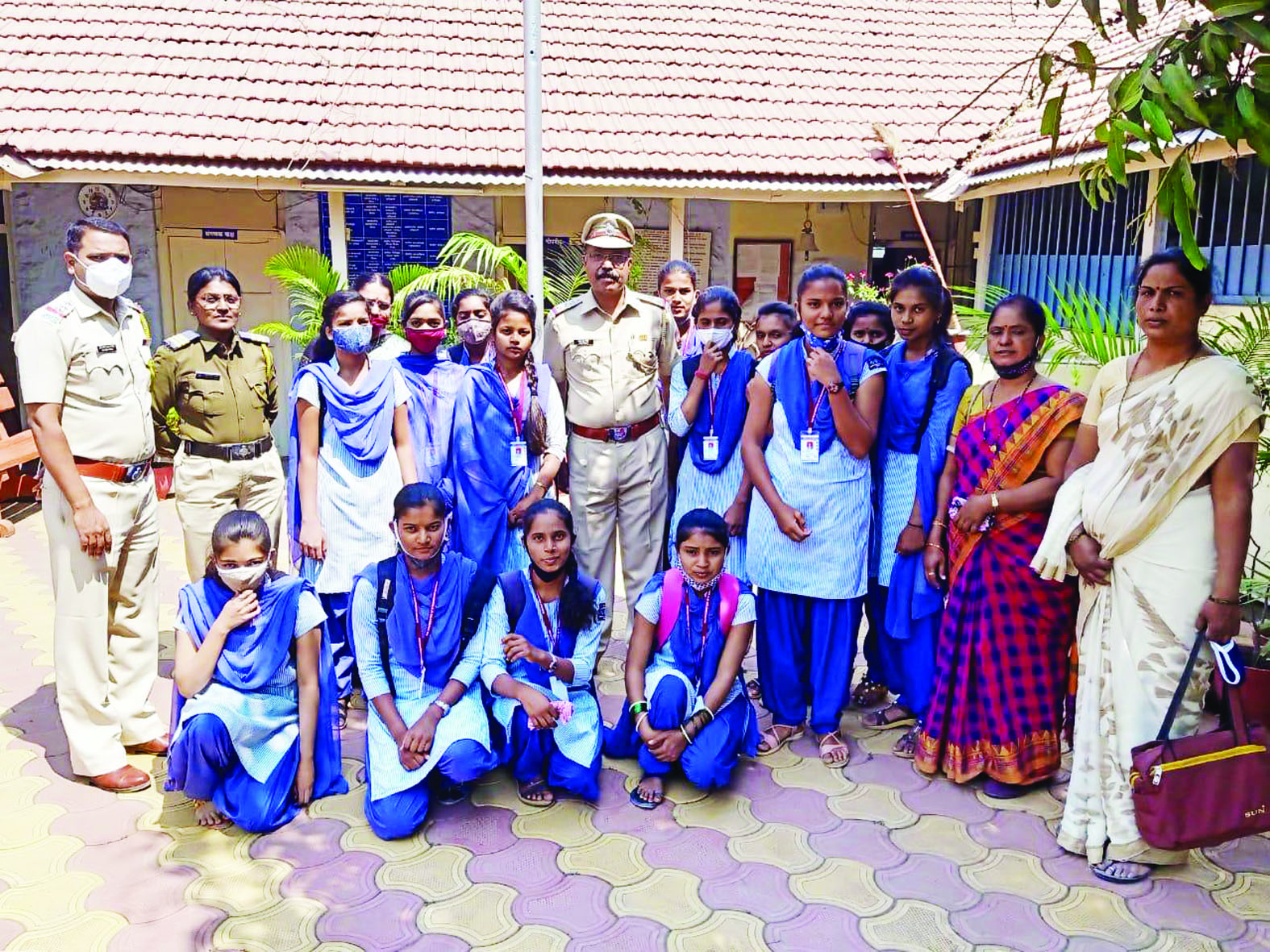 फलटण शहर पोलीस ठाण्यातर्फे महिला दिनानिमित्त विविध कार्यक्रम संपन्न