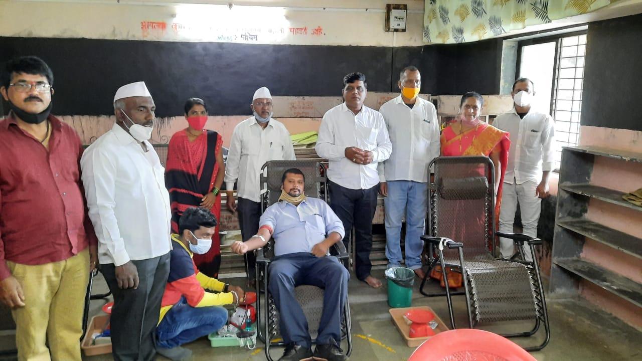 आंब्रळ येथे रक्तदान शिबिर 50 रक्तदात्यांनी केलं रक्तदान