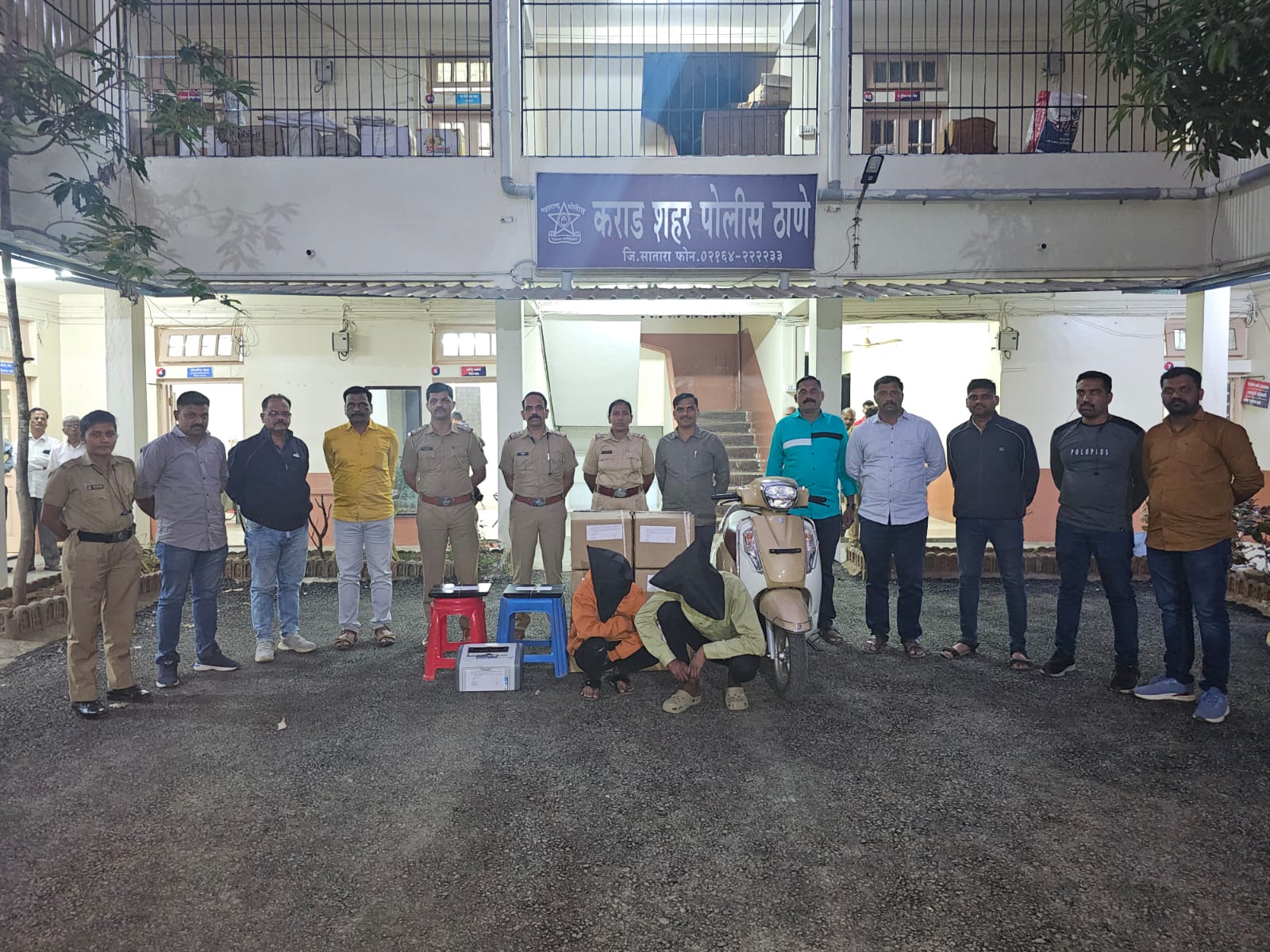 कृषी कार्यालय फोडणाऱ्या दोघा चोरट्यांना अटक  