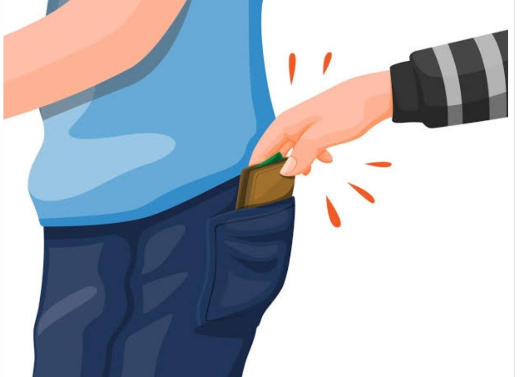  ‌‘त्या‌’ पोलीस कर्मचाऱ्यांना क्लिन चिट दिल्याची चर्चा  