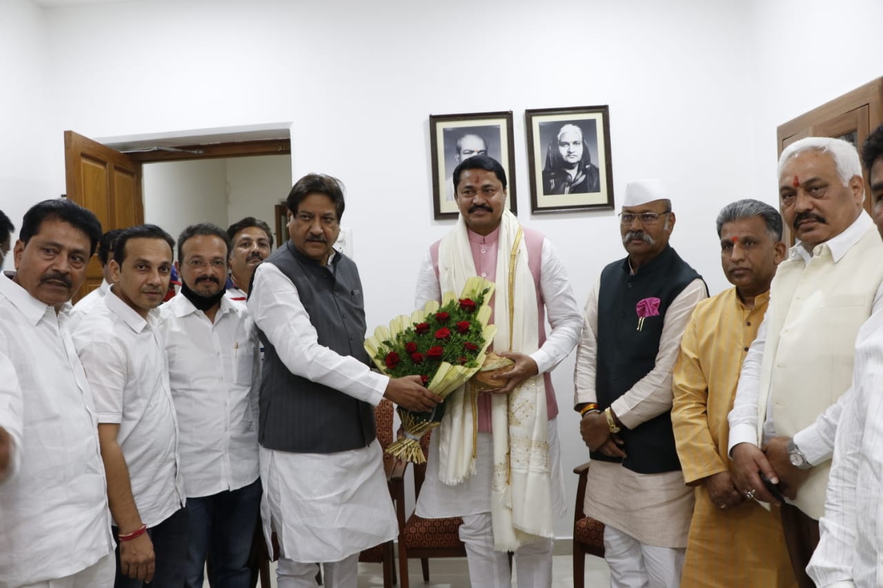 विधानसभा अध्यक्ष पटोले यांची पृथ्वीराज चव्हाण यांच्या निवास्थानी सदिच्छा भेट 