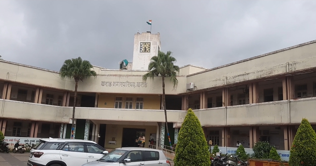 मोठी बातमी: 17 जिल्ह्यातील 92 नगरपरिषदा आणि 4 नगरपंचायतीच्या निवडणुका स्थगित