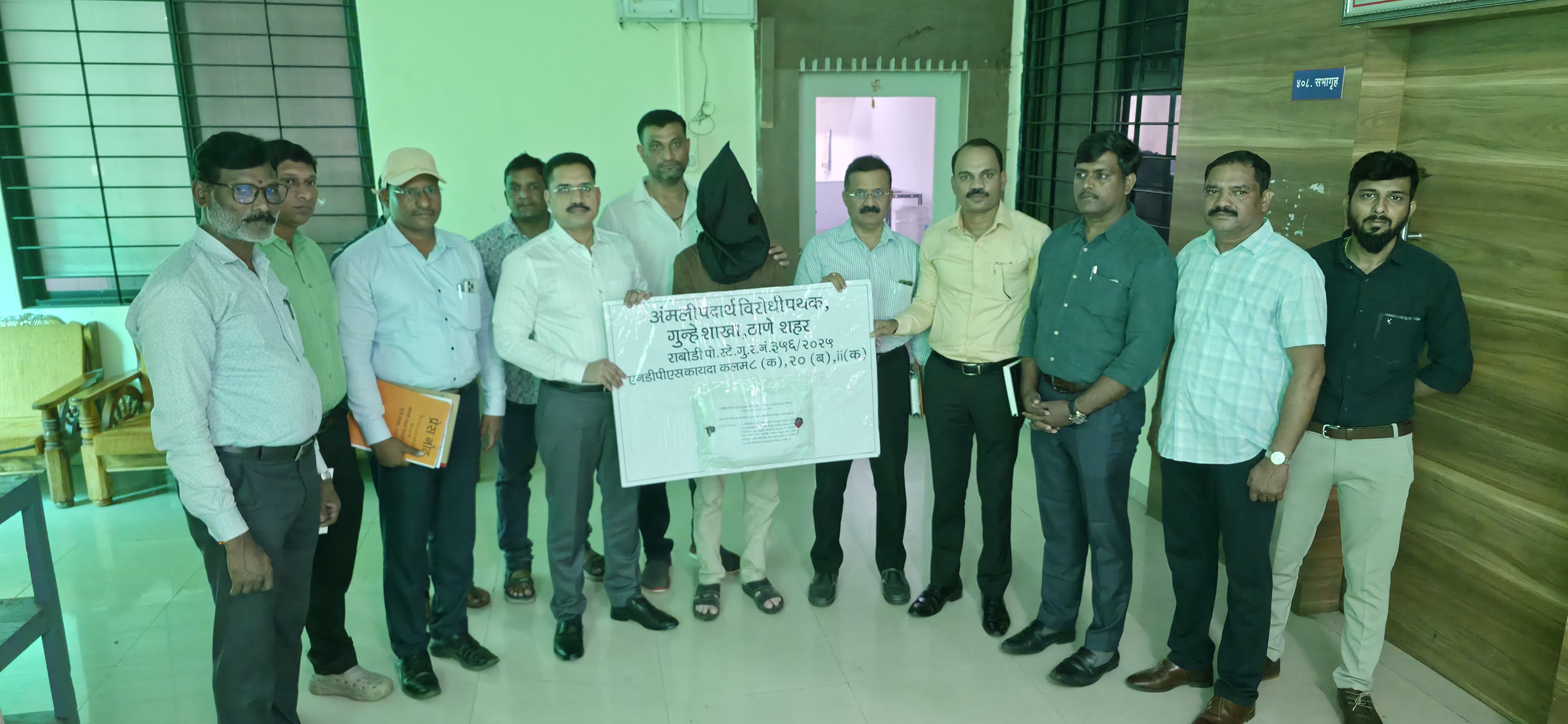 ठाणे शहर पोलीस दलाची मोठी कारवाई! 3 कोटी 39 लाखांचे ‘चरस’ जप्त, आंतरराज्यीय अंमली पदार्थ तस्कर जेरबंद