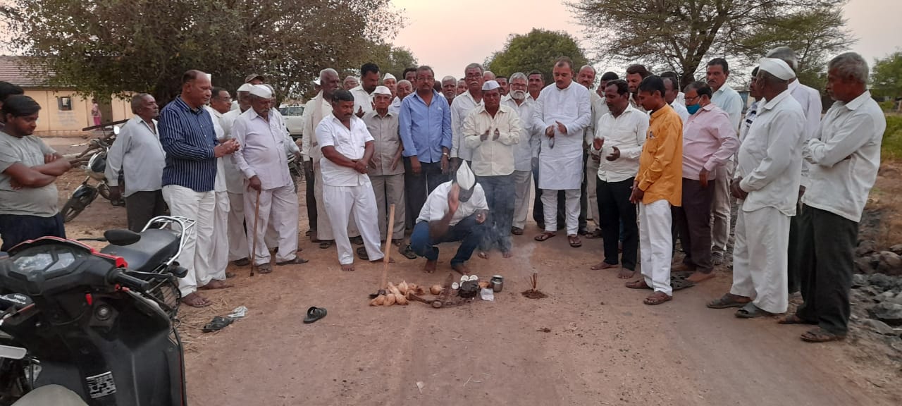 निमसोड गावच्या विकासासाठी प्रयत्नशील