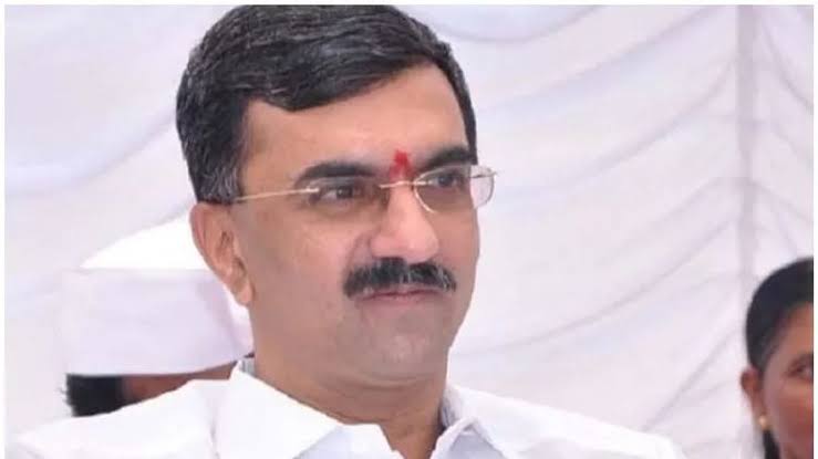 राज्यातील पालकमंत्र्यांची यादी जाहीर