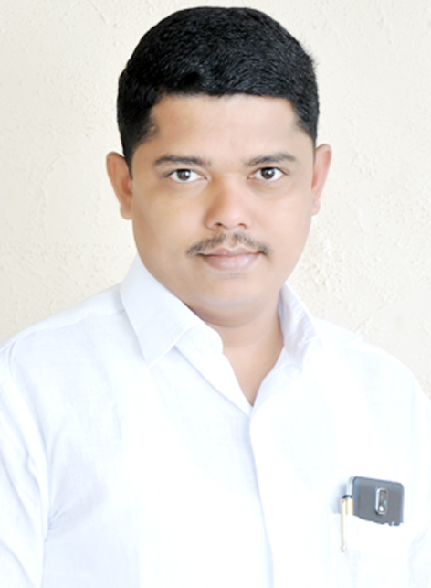 दिगंबर आगवणे जमीन विकून उभारताहेत 100 ऑक्सिजन बेड्सचे कोविड सेंटर