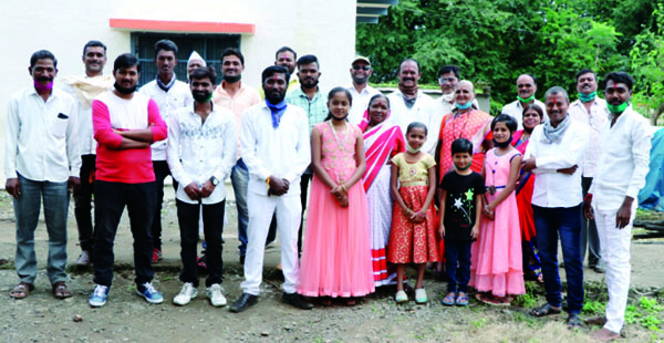 राऊतवाडीच्या ग्रामस्थांनी ‘भ्रम’च्या माध्यमातून केले कोरोनाविषयी प्रबोधन