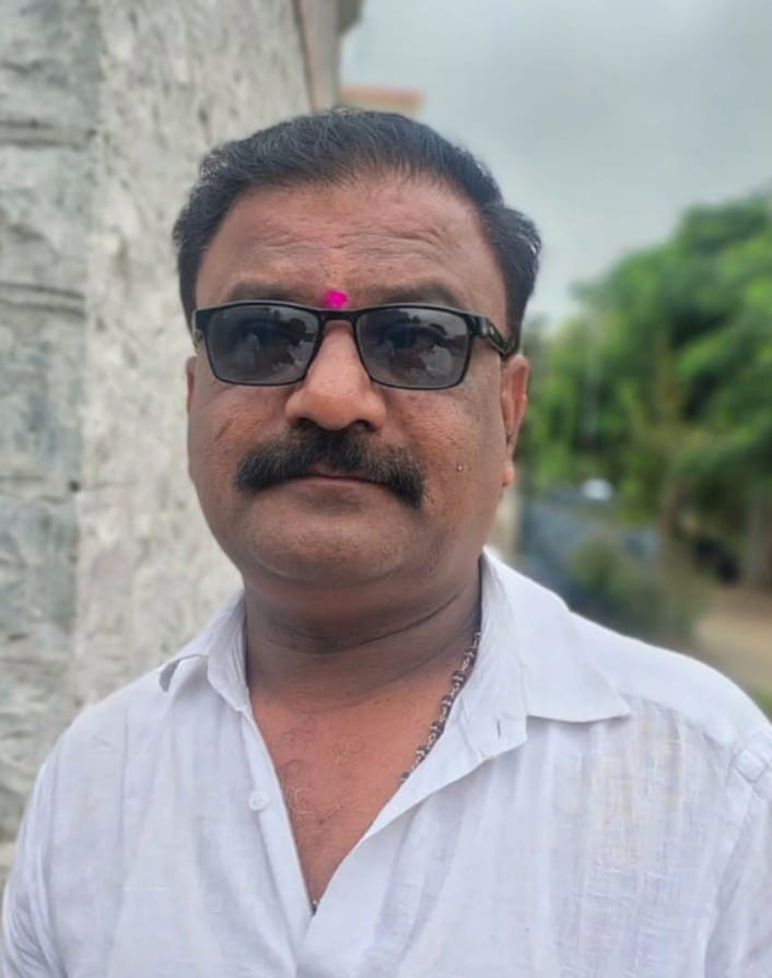 कुत्रा आडवा आल्याने एक जण जागीच ठार