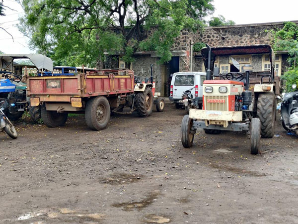 अवैध वाळू वाहतूक करणार्‍यांना पोलिसांचा दणका