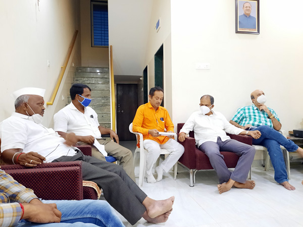 सत्ताधारी राजे गटाकडून कोरोना काळात जनतेच्या पैशांची उधळपट्टी