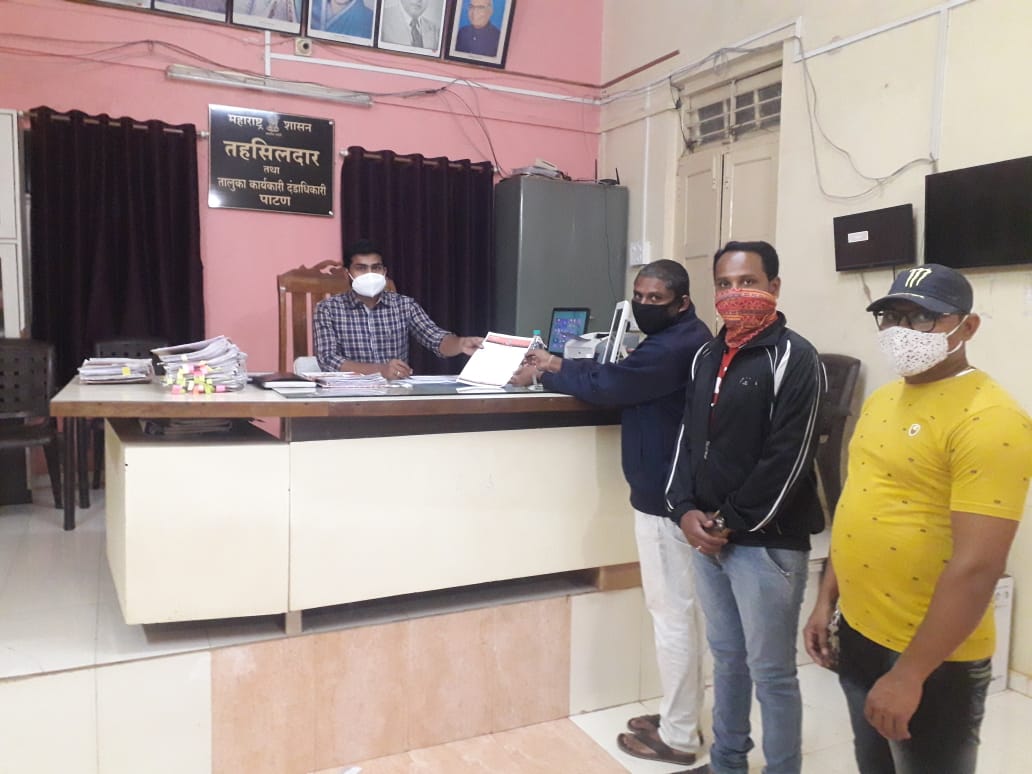 पवनचक्की कंपन्यांनी पुढाकाराने कोविंड सेंटर उभारावे: गोरख नारकर  