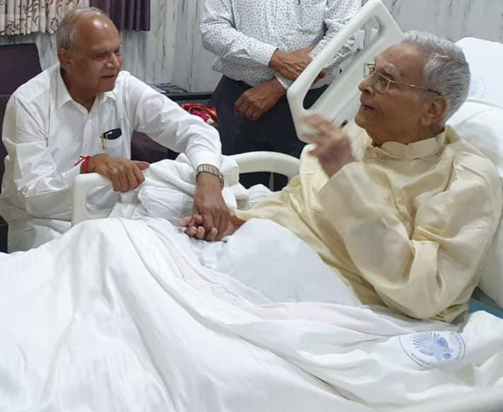 पंजाबचे राज्यपाल प्रतापराव भाऊंच्या भेटीला