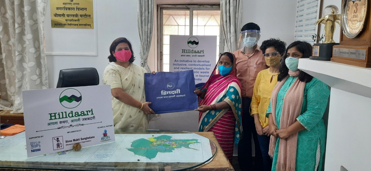 ‘हिलदारी’मार्फत पालिकेच्या स्वच्छता कर्मचार्‍यांना ‘सेफ्टी किट’चे वितरण