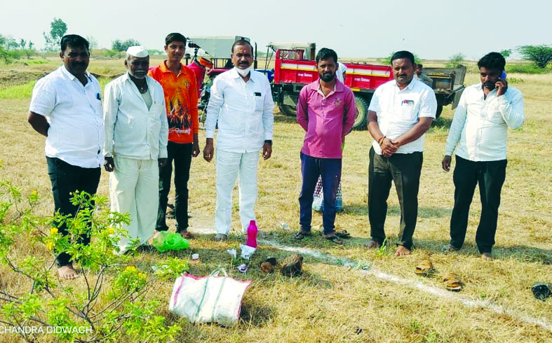 शेतकर्‍यांनी  विविध शासकीय योजनांचा लाभ घ्यावा