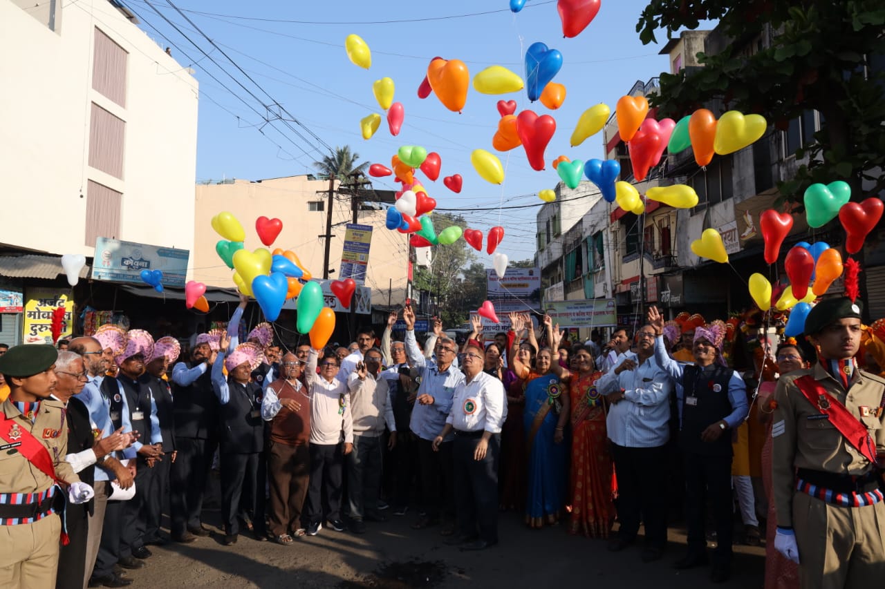 कराड  : शैक्षणिक पंढरीत दहा हजार विद्यार्थ्यांची महारॅली