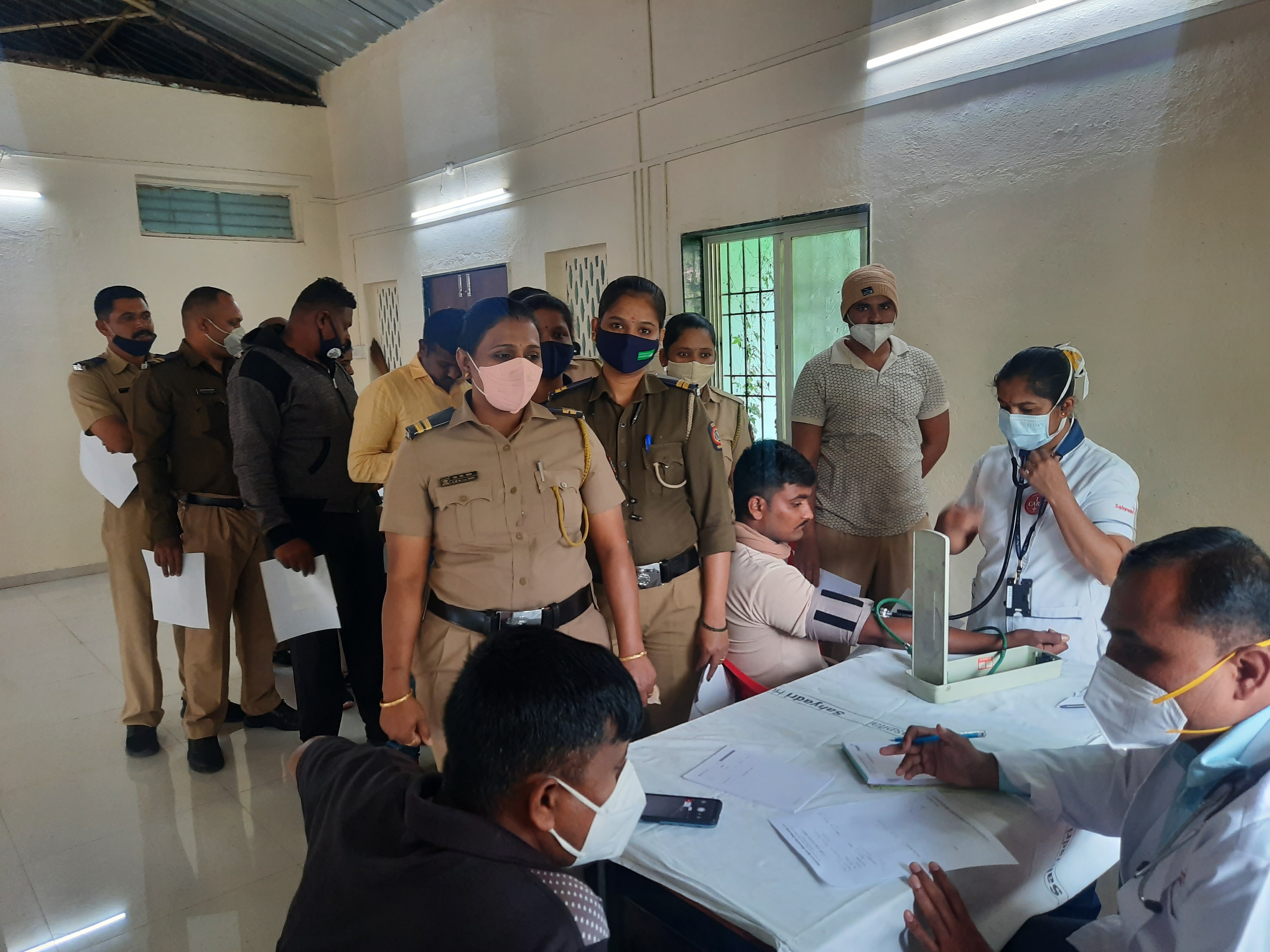 सह्याद्री हॉस्पिटलतर्फे कराडमध्ये पोलिसांची आरोग्य तपासणी