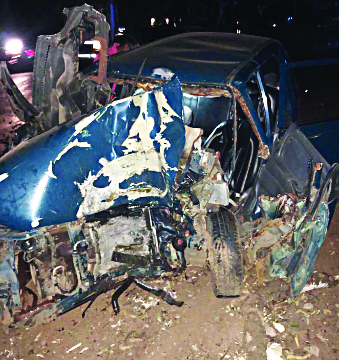 पाचगणी-महाबळेश्‍वर मुख्य मार्गावर कारचा झाडावर आदळून अपघात