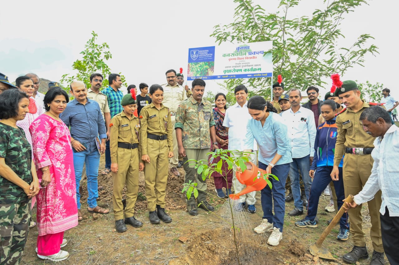 कृष्णा वनसंवर्धन प्रकल्पातून आगाशिव टेकडी परिसर बनणार हिरवागार  