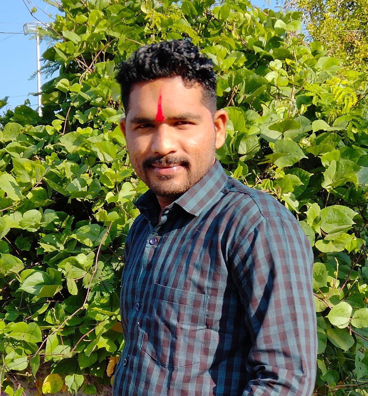 ग्रामविकासासाठी पत्रकाराची राजकारणात एन्ट्री