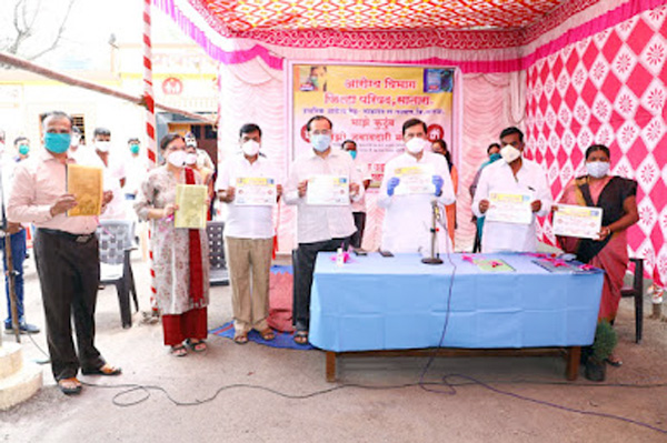 कोरोनाशी लढत-लढत आपण जगायला हवं