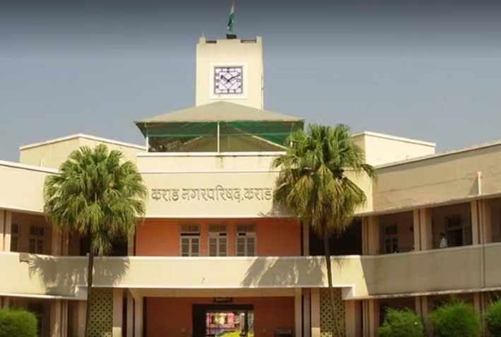 कराड नगरपालिका निवडणुकीसाठी रविवारी ११ नगराध्यक्ष व ९८ नगरसेवक पदांसाठी अर्ज दाखल