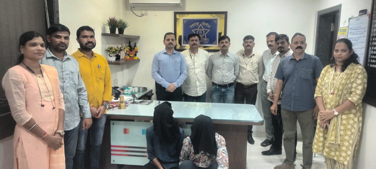 भिवंडी - गुलजार नगरमध्ये कोरेक्ससारख्या औषधाच्या ९,१२० बाटल्यांसह दोन आरोपी अटकेत