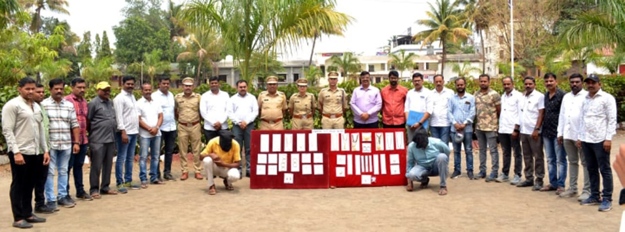 शिवाजीनगर हौसिंग सोसायटीमध्ये घरफोडी करणारे चोरटे जेरबंद