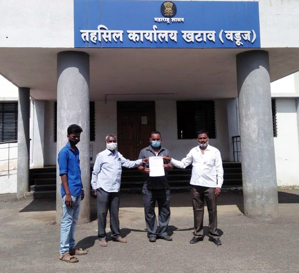 महाराष्ट्र कलावंत न्याय हक्क समितीचे तहसील प्रशासनास निवेदन